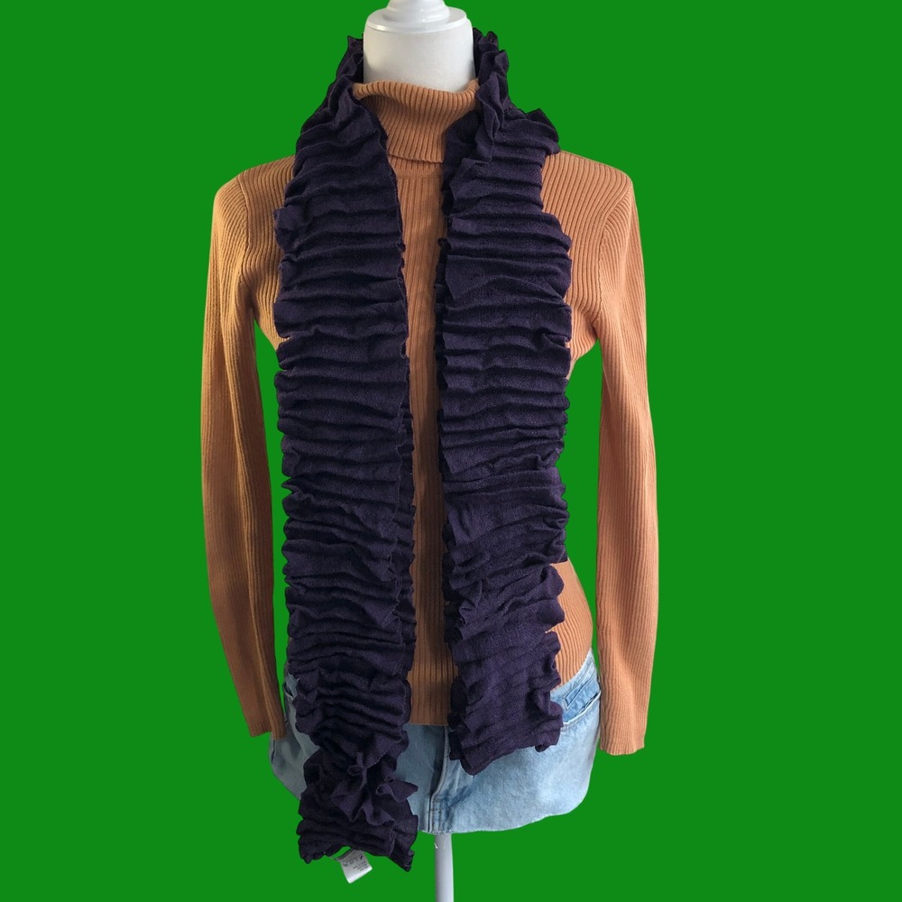 NWT Coldwater Creek Plum Purple Ruffle Flower Bud Knit Scarf Boho Indie Winter
